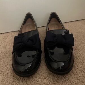 Bandolino Navy Patent Loafers with Bow